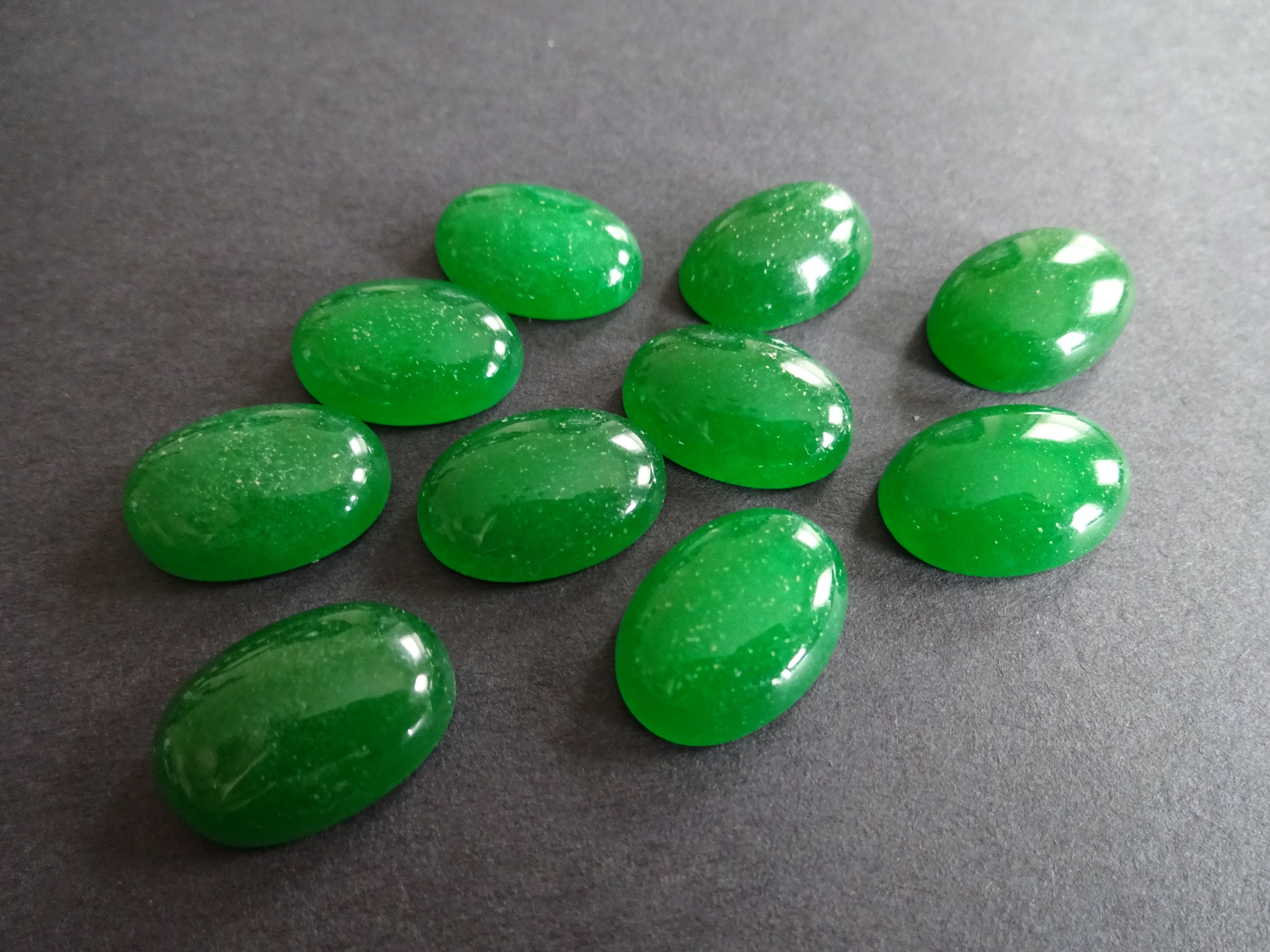 18x13x6mm Natural Malaysia Jade Gemstone Cabochon, Oval Cabochon