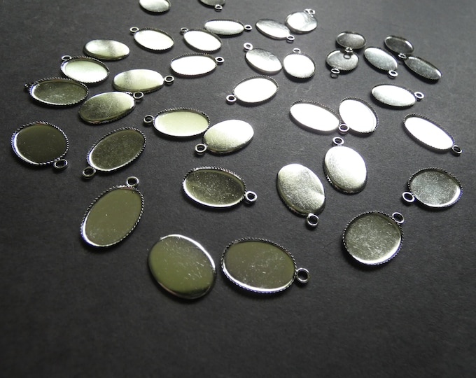 13x18mm Brass Cabochon Pendant Setting, 22x14 Overall Size, 2.5mm Hole, Oval Stone Setting, Platinum Silver, Jewelry Setting For Necklaces