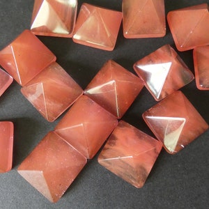 19x19mm Watermelon Glass Cabochon, Pyramid Gemstone Cabochon, Pink & Clear Stone, Polished Gem, Triangle Cab, Pink Crystal Stone Pyramid