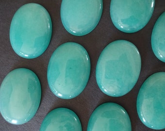 40x30mm Natural Dyed White Jade Cabochon, Turquoise Blue Oval Cabochon, Polished Stone Cab, Natural Stone, Gemstone Cab, Light Teal Color