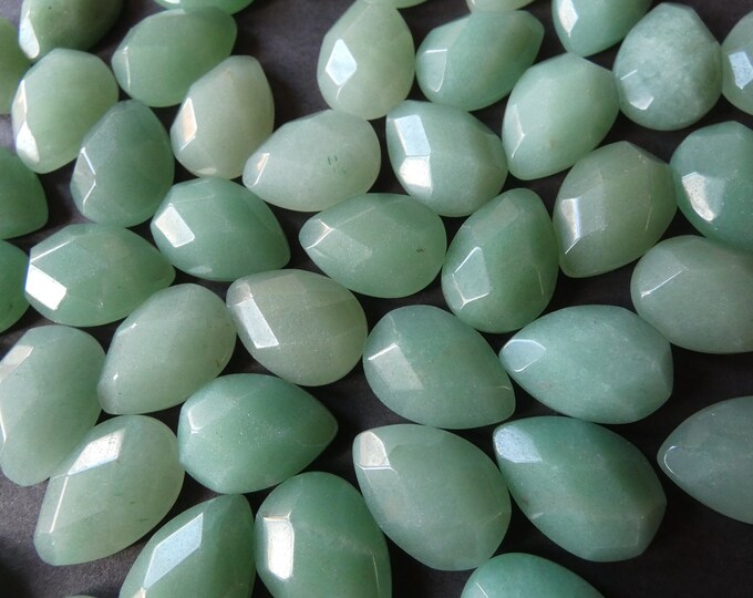 18x13mm Natural Green Aventurine Faceted Cab, Teardrop, Polished Gemstone Cabochon, Light Green, Wire Wrapping Aventurine Cab, Undrilled