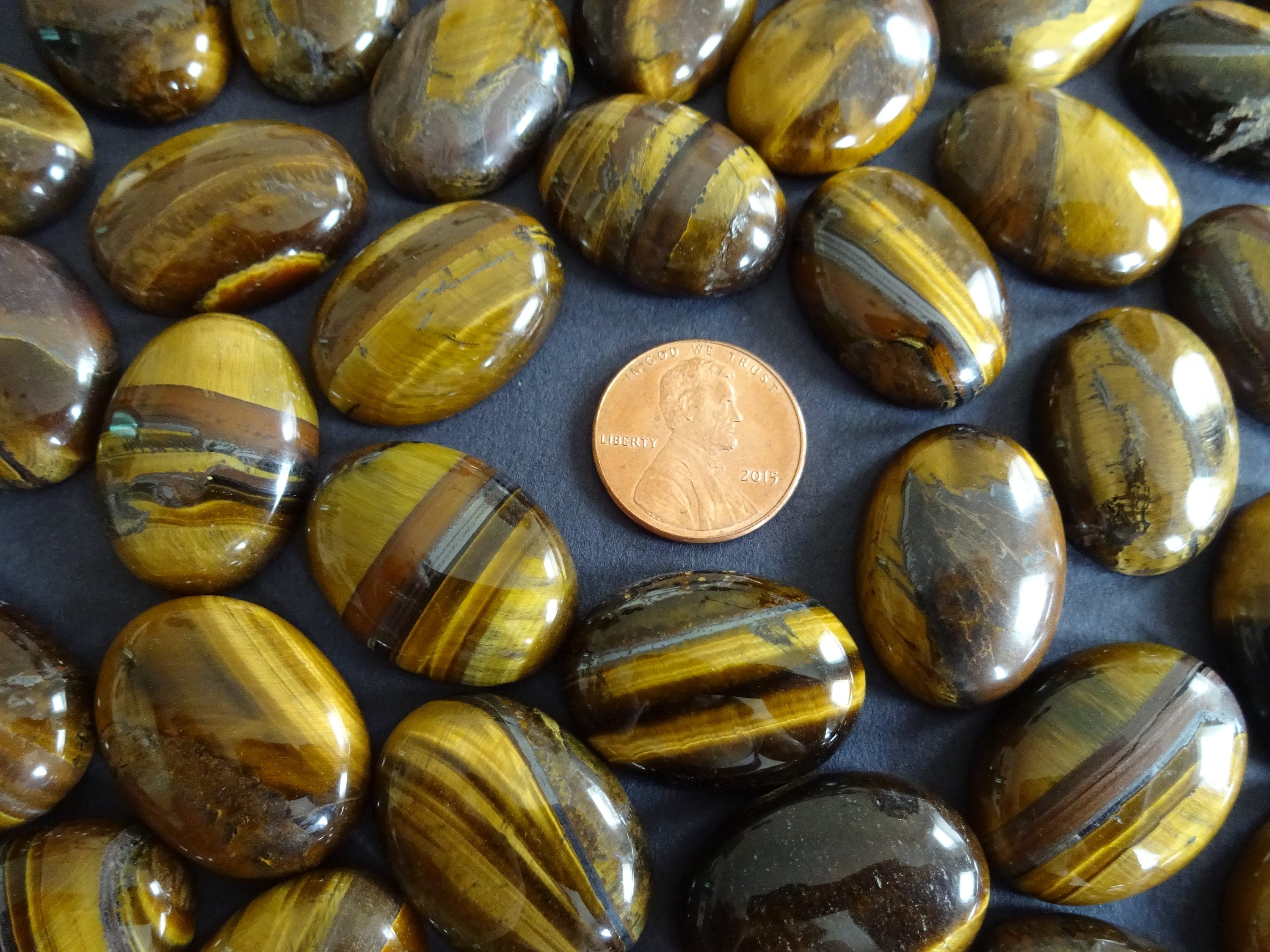 25x18mm Natural Tiger Iron Gemstone Cabochon, Oval Cabochon, Polished Mineral Gemstone, Tiger