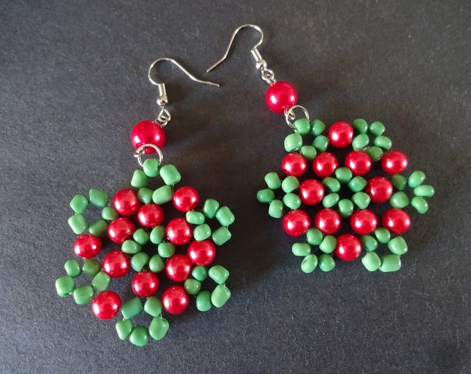 76mm Glass Pearl Earrings, Christmas Earrings, Snowflake Earrings, Christmas Themed Jewelry, Green and Red Earrings, Christmas Jewelry