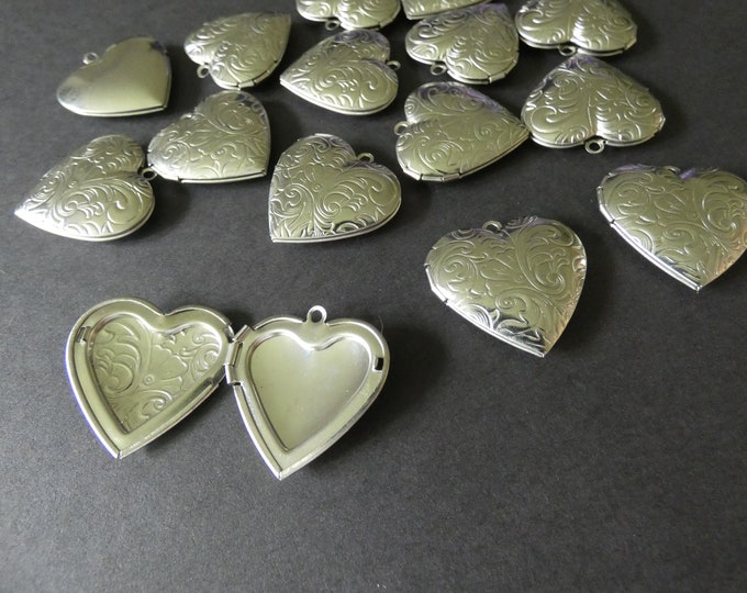 304 Stainless Steel Floral Heart Locket Pendant, 29x29mm Heart Pendant, Necklace Jewelry Making, Photo Locket Charms, Silver Color