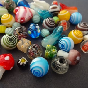 100 GRAMS Mixed Striped and Millefiori Glass Beads, Drilled 1-2mm Hole,  About 50 Beads, 814x313.5mm, Glass Bead Mixed Lot, Mixed Shapes 