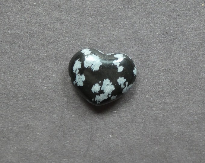 20x23x10mm Natural Snowflake Obsidian Heart Love Stone, Black and White, Pocket Palm Stone for Reiki Balancing, One of a Kind, Gemstone