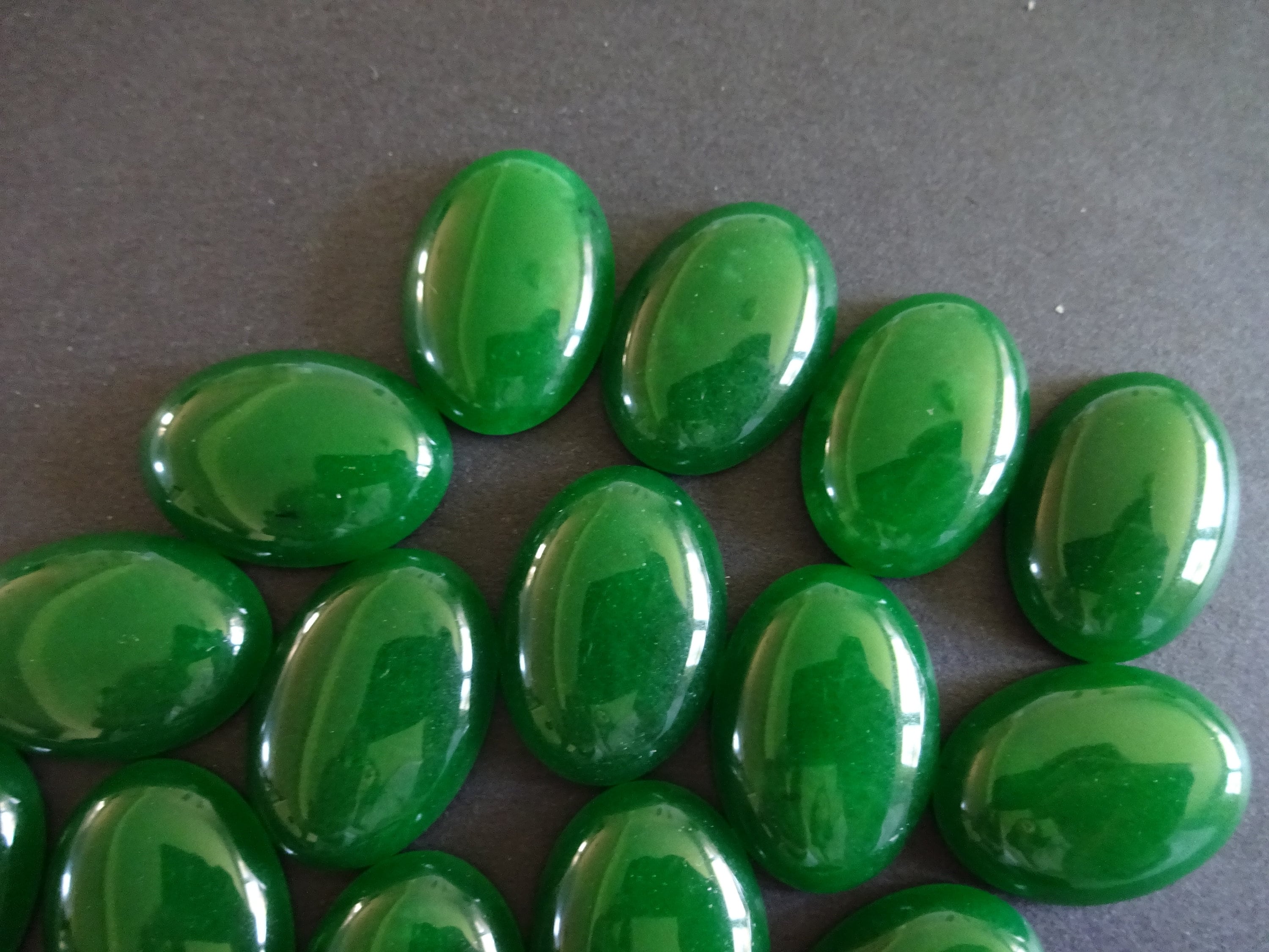 25x18mm Natural Malaysia Jade Gemstone Cabochon, Oval Cabochon