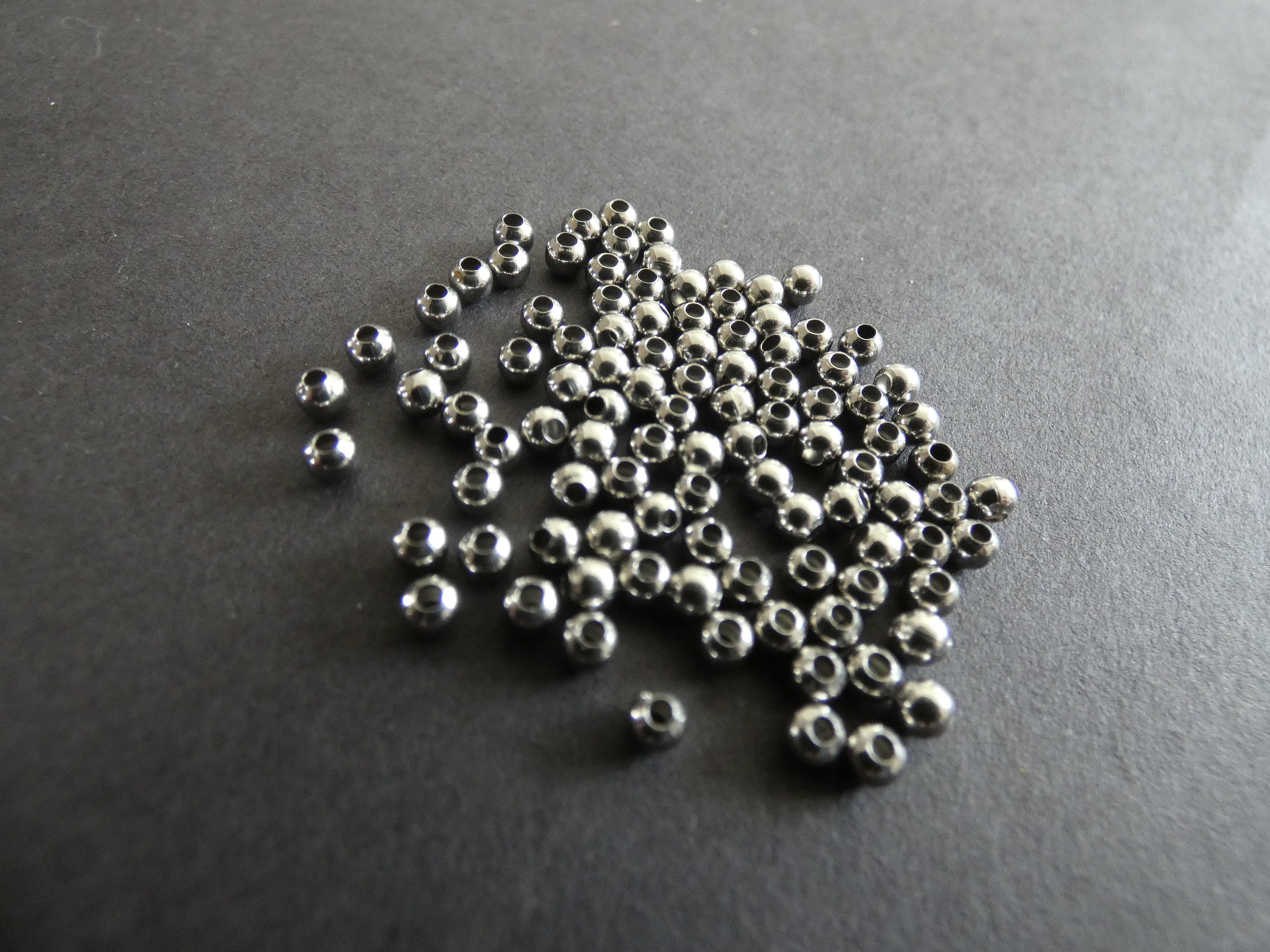200pcs 304 Stainless Steel Barrel Beads – 6.5x5mm Smooth Loose Spacers, Silver Tone