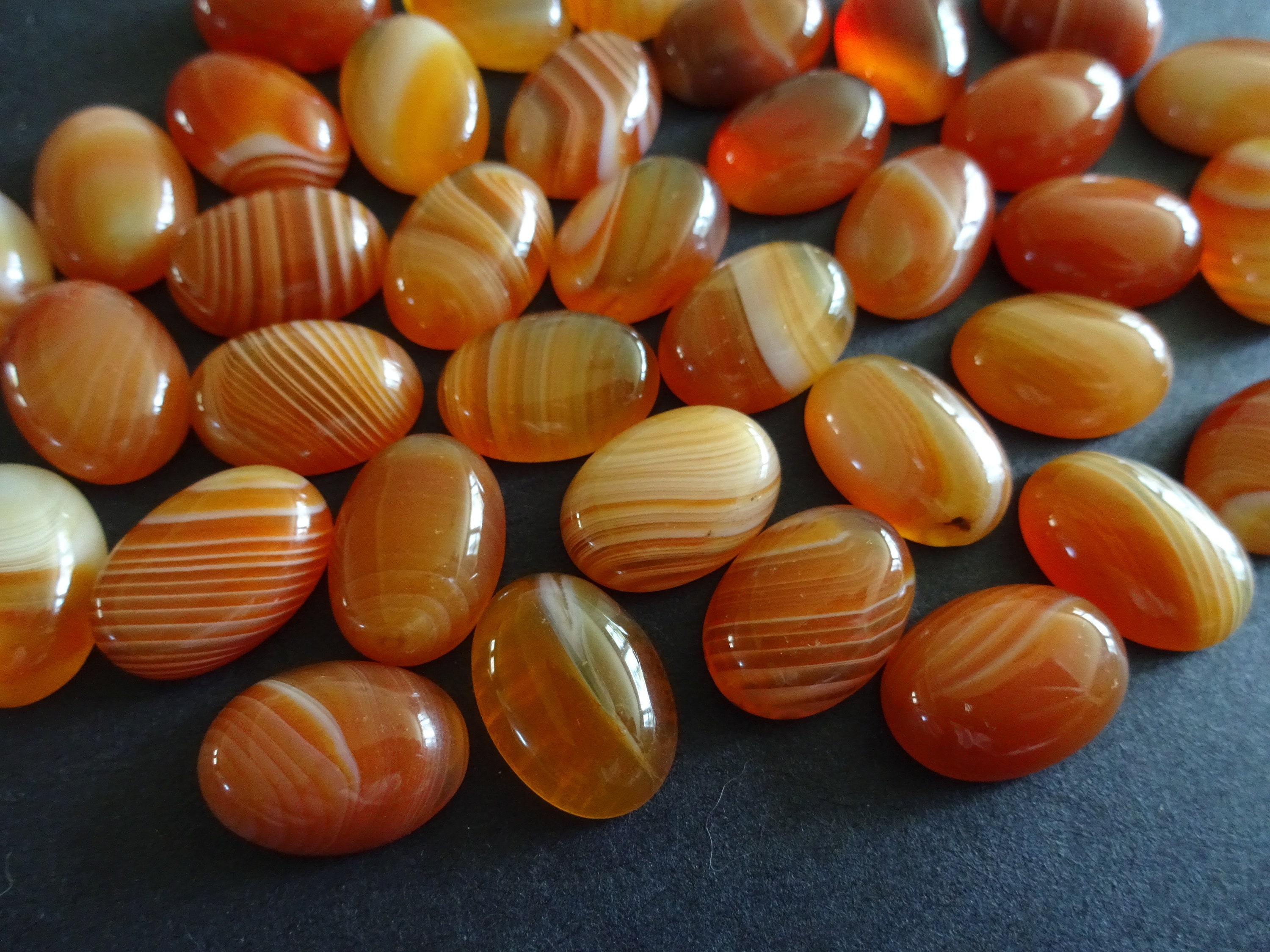 14x10mm Natural Red Agate Gemstone Cabochon, Oval Cabochon, Polished