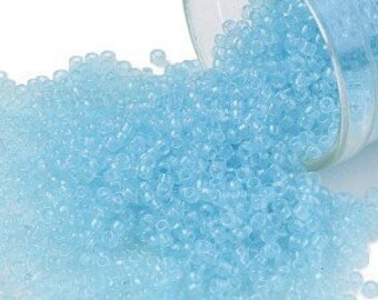15/0 Toho Seed Beads, Translucent Aqua Blue (1143), 10 grams, About 3000 Round Seed Beads, 1.5mm with .7mm Hole, Translucent Finish