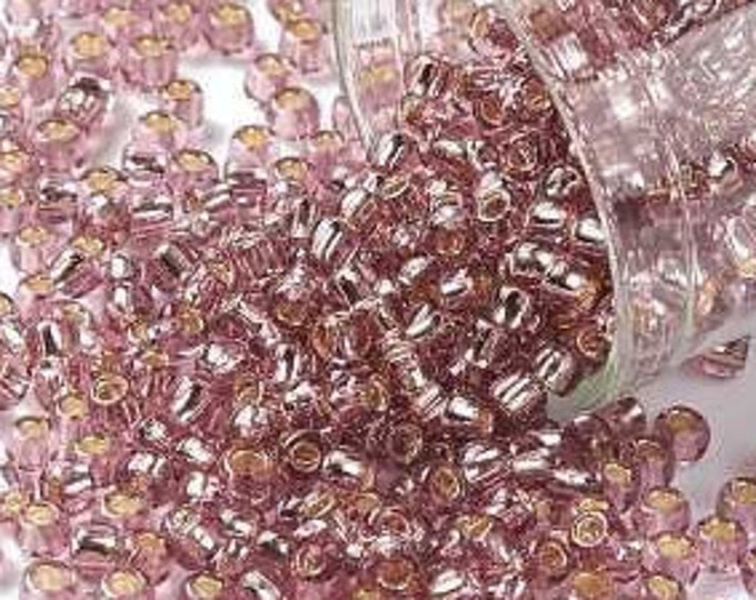 8/0 Toho Seed Beads, Silver Lined Light Amethyst (26), 10 grams, About 222 Round Seed Beads, 3mm with 1mm Hole, Silver Lined Finish