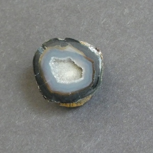 19x19x14mm Natural Tabasco Geode, One of a Kind, As Seen in Image, Only One Available, Large Tabasco Geode, Unique Single Tabasco Geode