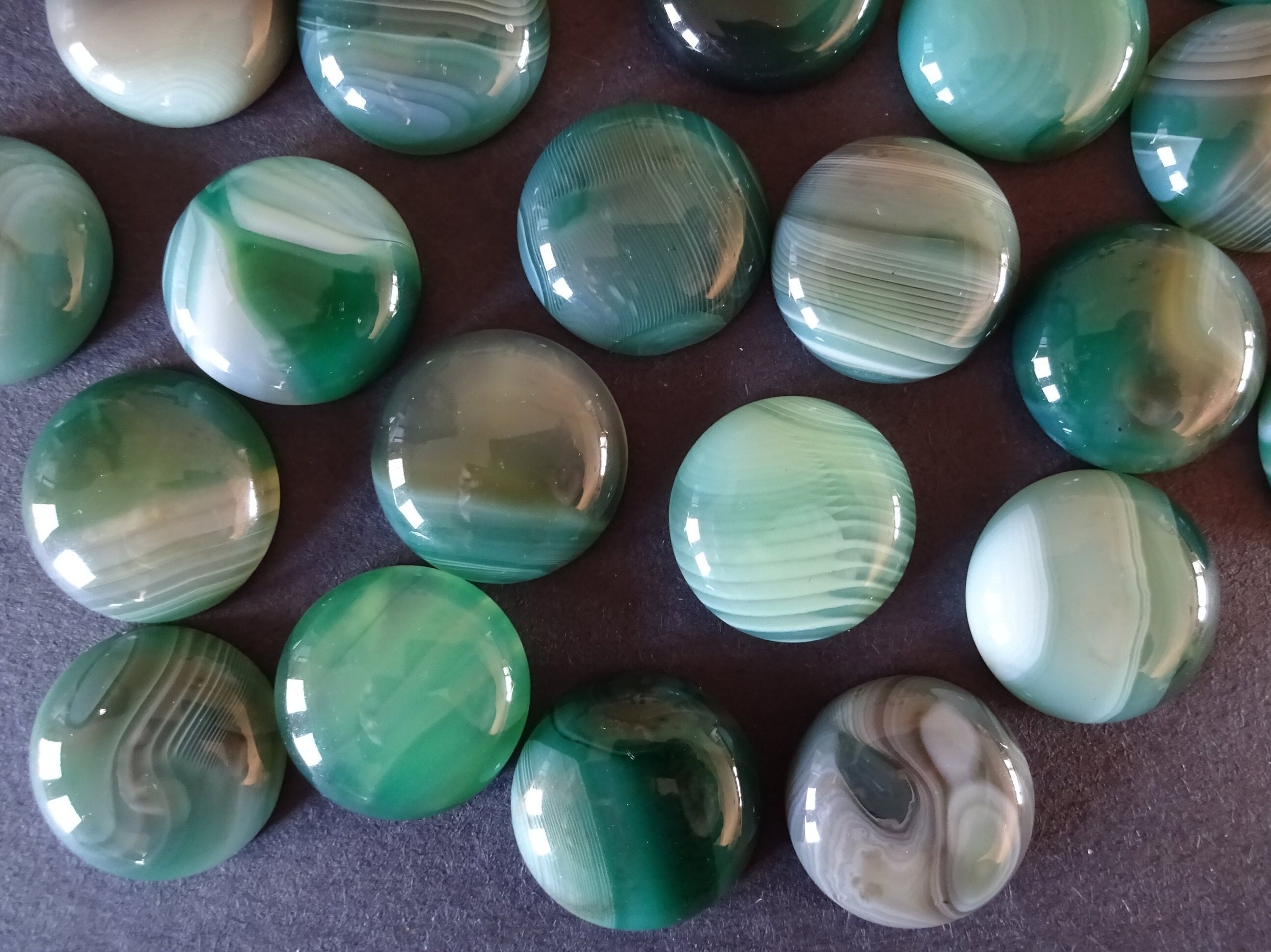 Green and white agate deals