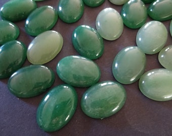 25x18mm Natural Green Aventurine Gemstone Cabochon, Oval Cabochon, Polished Gem, Natural Gemstone, Light Translucent Green, 25x18x6mm Size