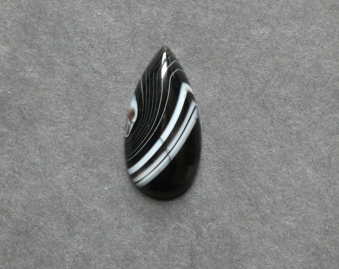 30x15mm Natural Striped Agate Cabochon, Gemstone Cabochon, Teardrop, Black, Dyed, One of a Kind, Banded Agate Cabochon, Unique Agate Stone