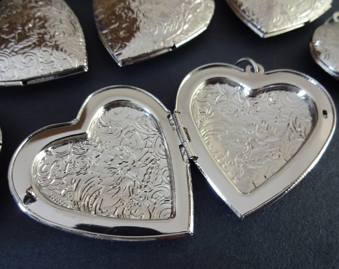 40x40mm Brass Floral Heart Locket Pendant, Silver, Heart Pendant With Flower Engraving, Metal Focal, DIY Jewelry Making, Photo Locket Charms