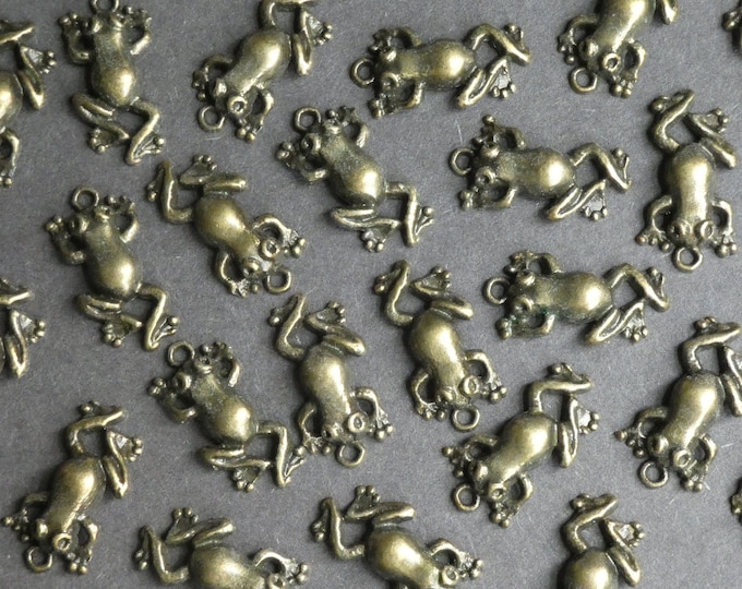 22mm Frog Metal Pendant, Antiqued Bronze Color, Frog Charm, Metal Focal, Metal Charm, Frog Focals, Bronzed, Bronze Frog Pendants