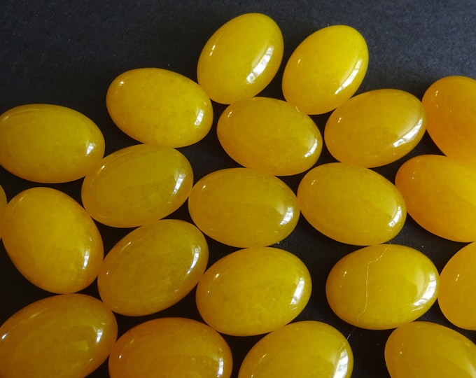 25x18mm Natural White Jade Gemstone Cabochon, Dyed, Yellow Oval Cab, Polished Gem Cabochon, Natural Stone, Jade Stone, Golden Jade Cabs