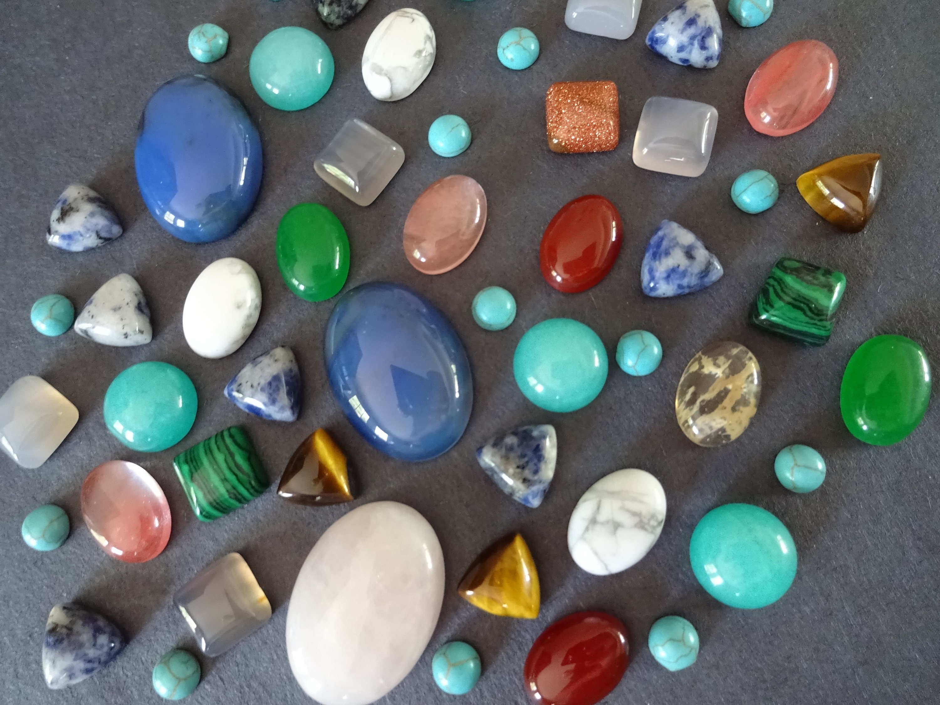 Over 5000 Carats Mixed Loose Gemstones, Multi Color Stones Faceted Mix  Gemstones Mixed Loose Stone Lot Mix Shape Semi Precious Stones. . 