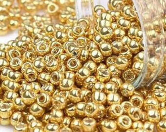 8/0 Toho Seed Beads, Gold Metallic (557), 10 grams, About 222 Round Seed Beads, 3mm with 1mm Hole, Metallic Finish