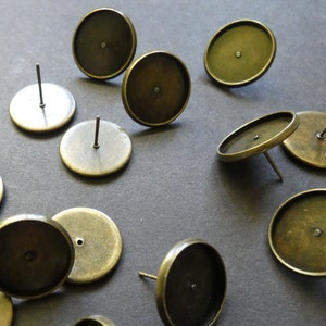 14mm Brass Stud Earring Settings, Bronze Color, Fits 14mm Round Stone, 1mm Pin, Basic Ear Posts, 16mm DIY Earring Making Supply, Flat Round