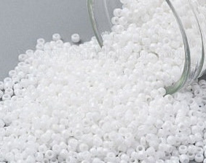 15/0 Toho Seed Beads, Matte Opaque White (761), 10 grams, About 3000 Round Seed Beads, 1.5mm with .7mm Hole, Matte Finish