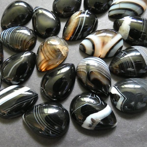 25x18mm Natural Black Agate Cabochon, Dyed, Teardrop Shape, Polished Gem, Striped Agate Gemstone, Natural Stone, Black & White Agate Cab
