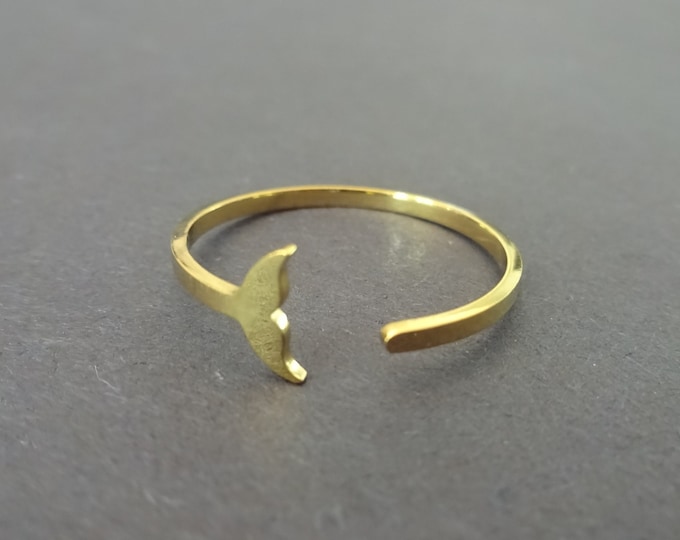 Adjustable Mermaid Tail Ring, Gold Whale Tail Band, Resizable Ring, Dolphin Tail Ring, Mermaid Ring, Nautical Ocean Ring, Mermaid Jewelry