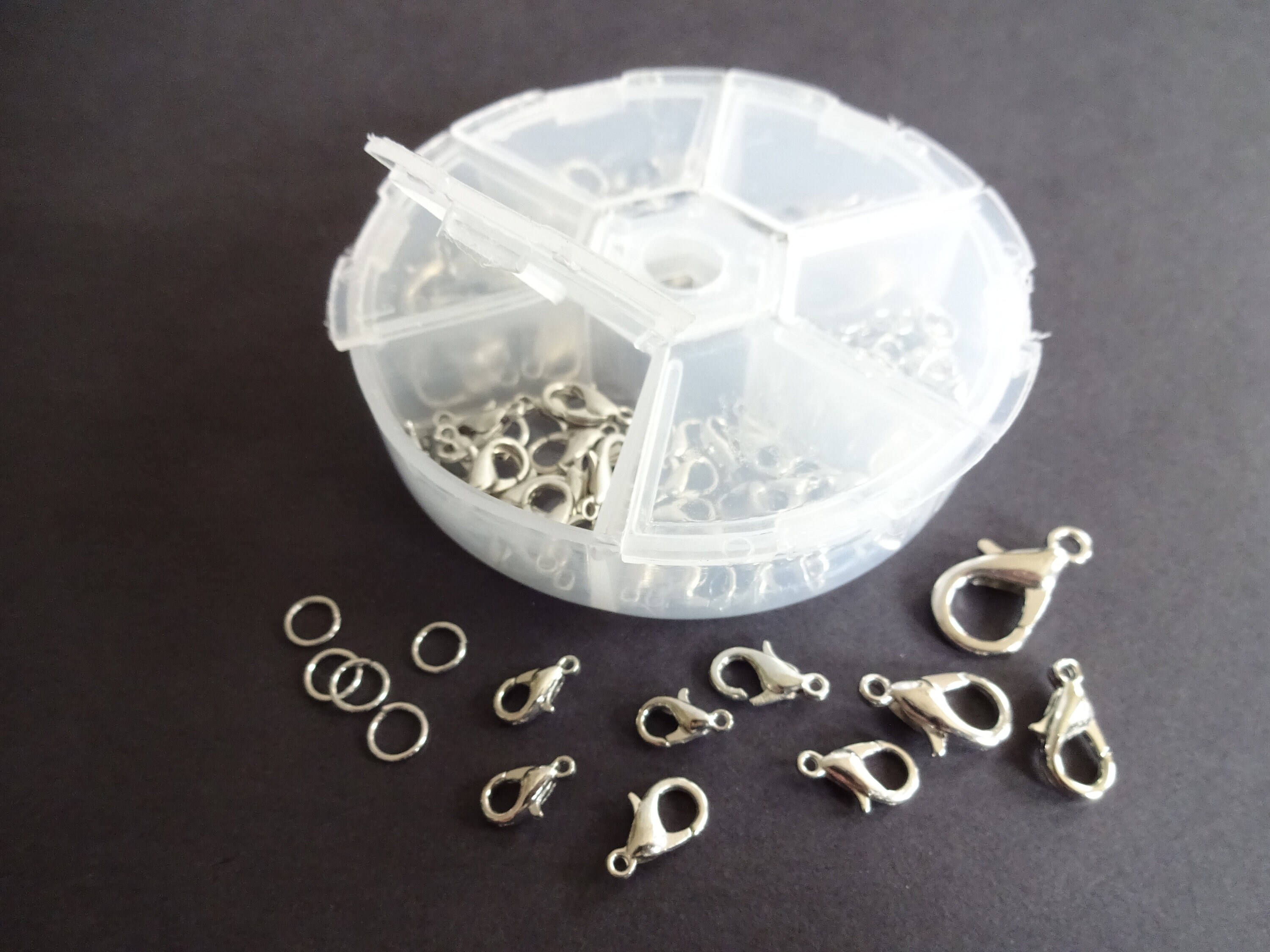 110 Piece Set, 5 Size Lobster Claw Clasps and Jump Rings, Platinum