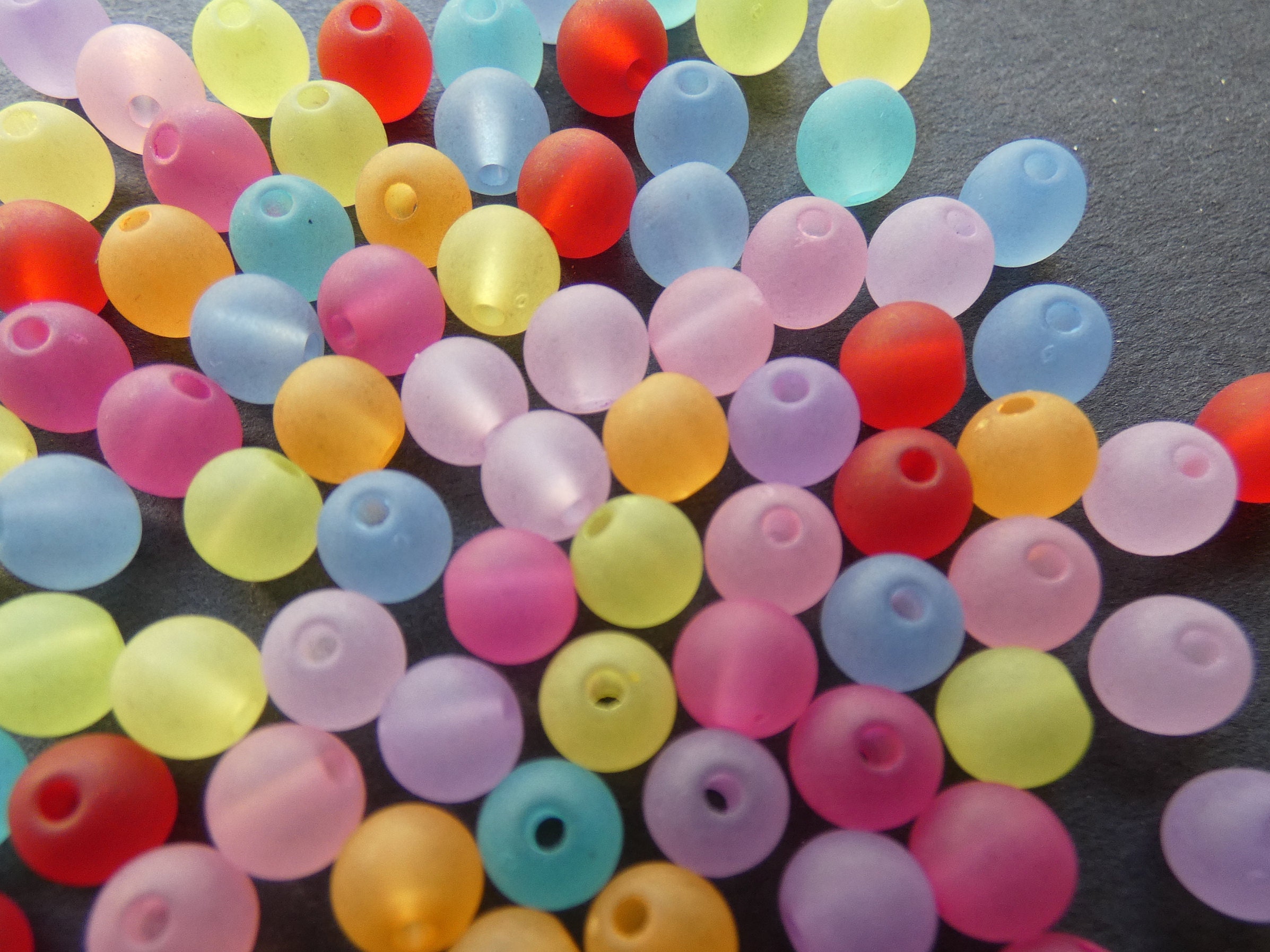 300 Pack 6mm Frosted Acrylic Ball Beads, 6mm Round Ball Bead, Mixed