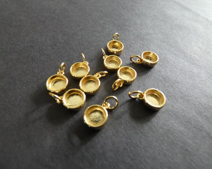 11x8mm Brass Cabochon Setting Charms, Gold Color, 6mm Tray, 3mm Hole, Flat Round, Chic Classic Style, Bracelet & Necklace Pendant, Golden