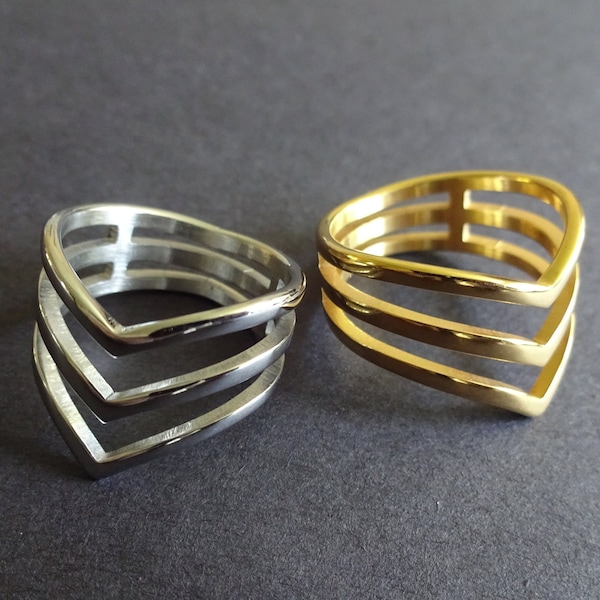 Hollow love ring