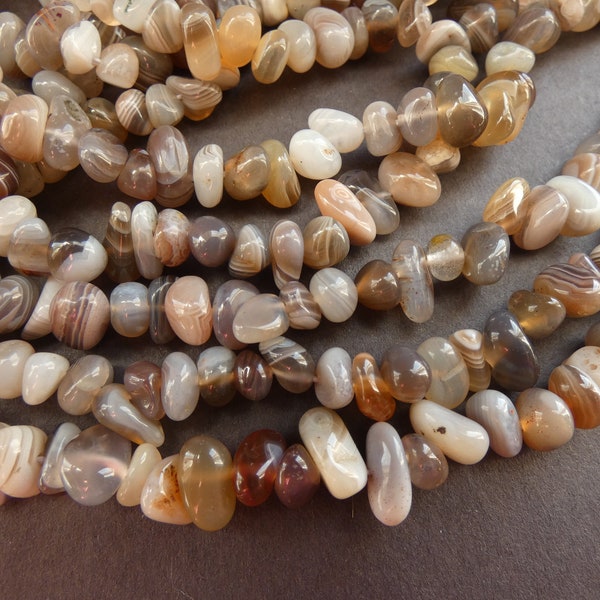 15-16 Inch 4-14mm Natural Botswana Agate Beads, About 150 Gemstone Beads, Beige Agate Nuggets, Polished Agate Crystal, Drilled, 1mm Hole