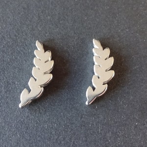 Stainless Steel Silver Leaf Climber Stud Earrings, Hypoallergenic, 18mm, Set Of Earrings, Crawler Earrings, Leaf Studs, Leaf Climber Earring
