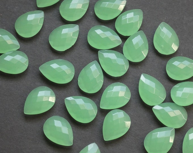 17-18mm Natural Green Aventurine Faceted Cab, Teardrop, Polished Gemstone Cabochon, Light Green, Wire Wrapping Aventurine Cab, Undrilled