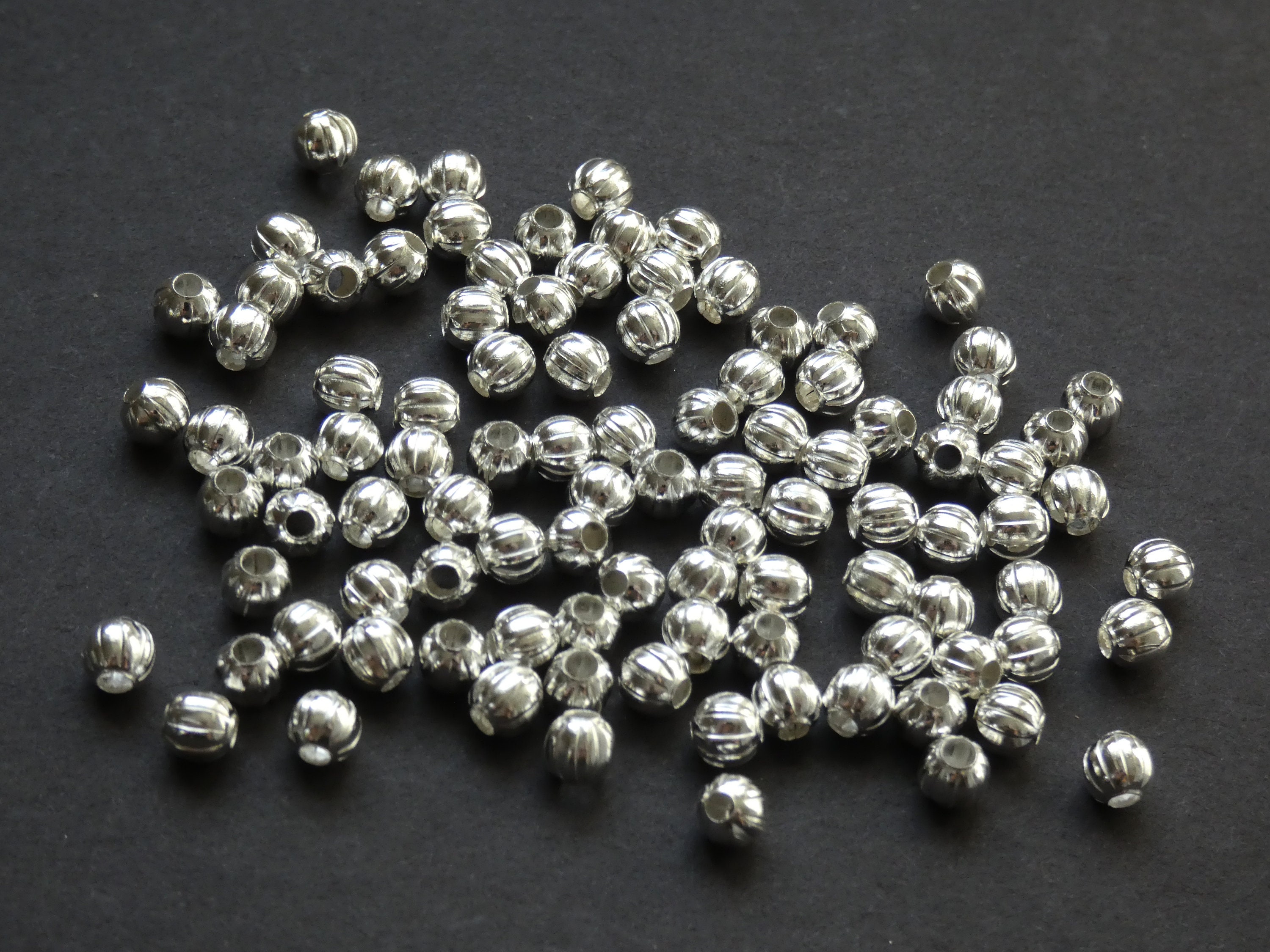 100 PACK of 5mm Iron Ball Beads, Vibrant Silver Metal Bead, Metal Large