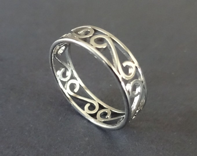 Stainless Steel Silver Floral Filigree Band, Sizes 6-10, Shiny Silver Band, Floral Band, Metal Flower Ring For Her, Fancy Romantic Design