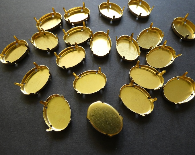 25x18mm Brass Oval Claw Setting, Gold Color, 18x25mm Tray, Golden Jewelry Setting, Fits 25mm Oval Stone, Metal Setting Pendant, Lightweight