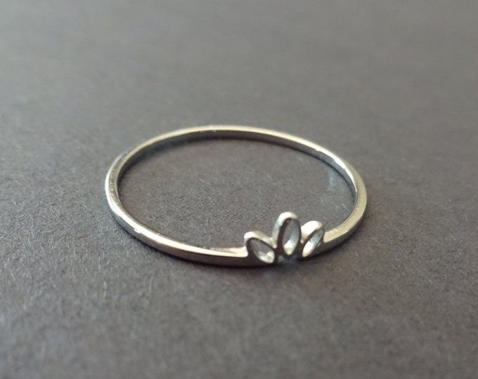 Stainless Steel Simple Lotus Ring, Silver Ring With Lotus Plant, Minimalist Simple Bohemian Ring, Sizes 7-10, Water Lily Ring, Sacred Lotus