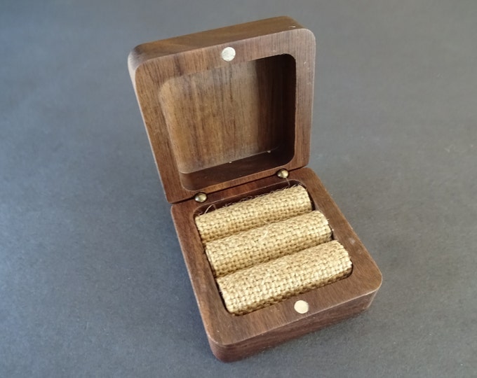 Premium Ring Gift Box, Walnut Gift Box, Burlap Lining, Ring Gift Box, Earring Gift Box, Natural Wood Gift Box, Burlap and Wood Gift Box