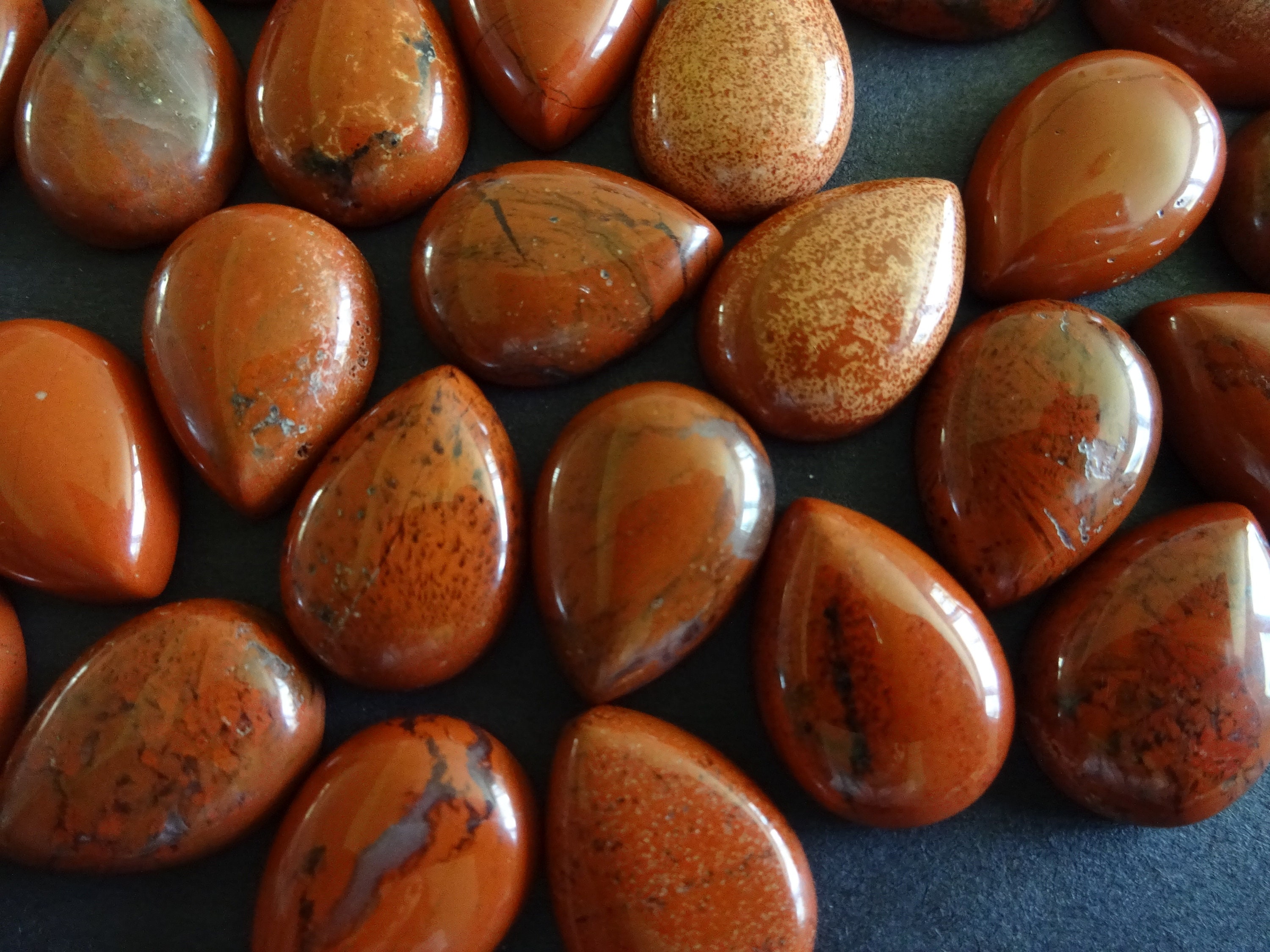 18x13mm Natural Red Jasper Gemstone Cabochon Teardrop Cabochon