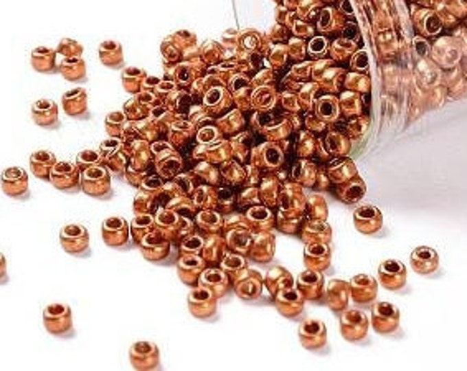 8/0 Toho Seed Beads, Burnt Orange Metallic (562), 10 grams, About 222 Round Seed Beads, 3mm with 1mm Hole, Metallic Finish