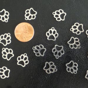 13x12mm Stainless Steel Paw Print Charm, Silver Color, Animal Paws, Puppy Charm, Pet Charm Bead, Metal Dog Pendant, Animal Focal, Dog Charm