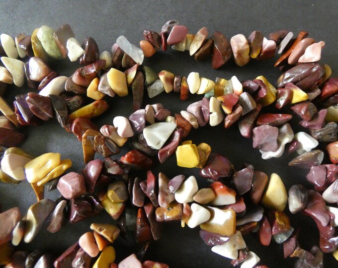 33 Inch Natural Mookaite Bead Strand, 4-13mm Chip Gemstones, Natural Polished Drilled Chips, Pieces of Mookaite, Red and Yellow, Stone Beads
