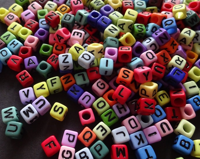 6x6mm Acrylic Alphabet Cube Beads, Mixed Rainbow Beads With Black Letters, Monogram Friendship Bracelet Making, 3mm Holes, Arts & Crafts