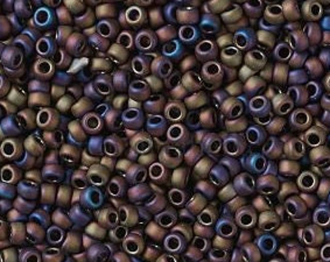 15/0 Toho Seed Beads, Matte Iris Purple (615) 10 grams, About 3000 Round Seed Beads, 1.5mm with .7mm Hole, Matte Finish