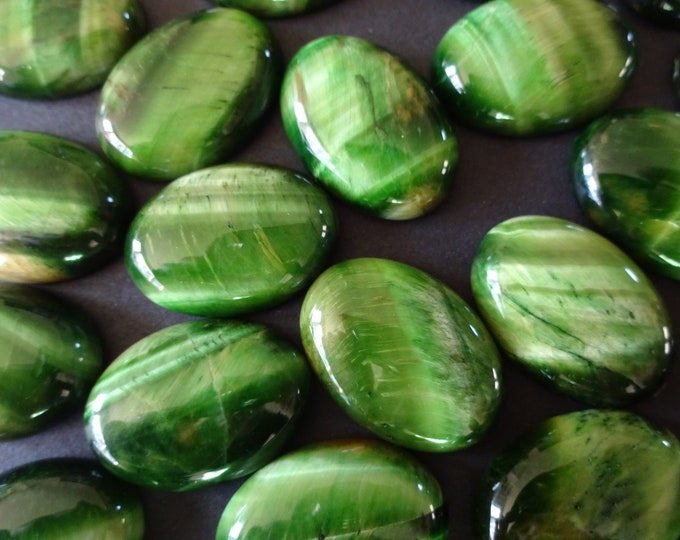 25x18mm Natural Tiger Eye Dyed Gemstone Cabochon, Green Oval Cabochon, Polished Gem, Tigereye Cabochon, Natural Tiger's Eye Crystal