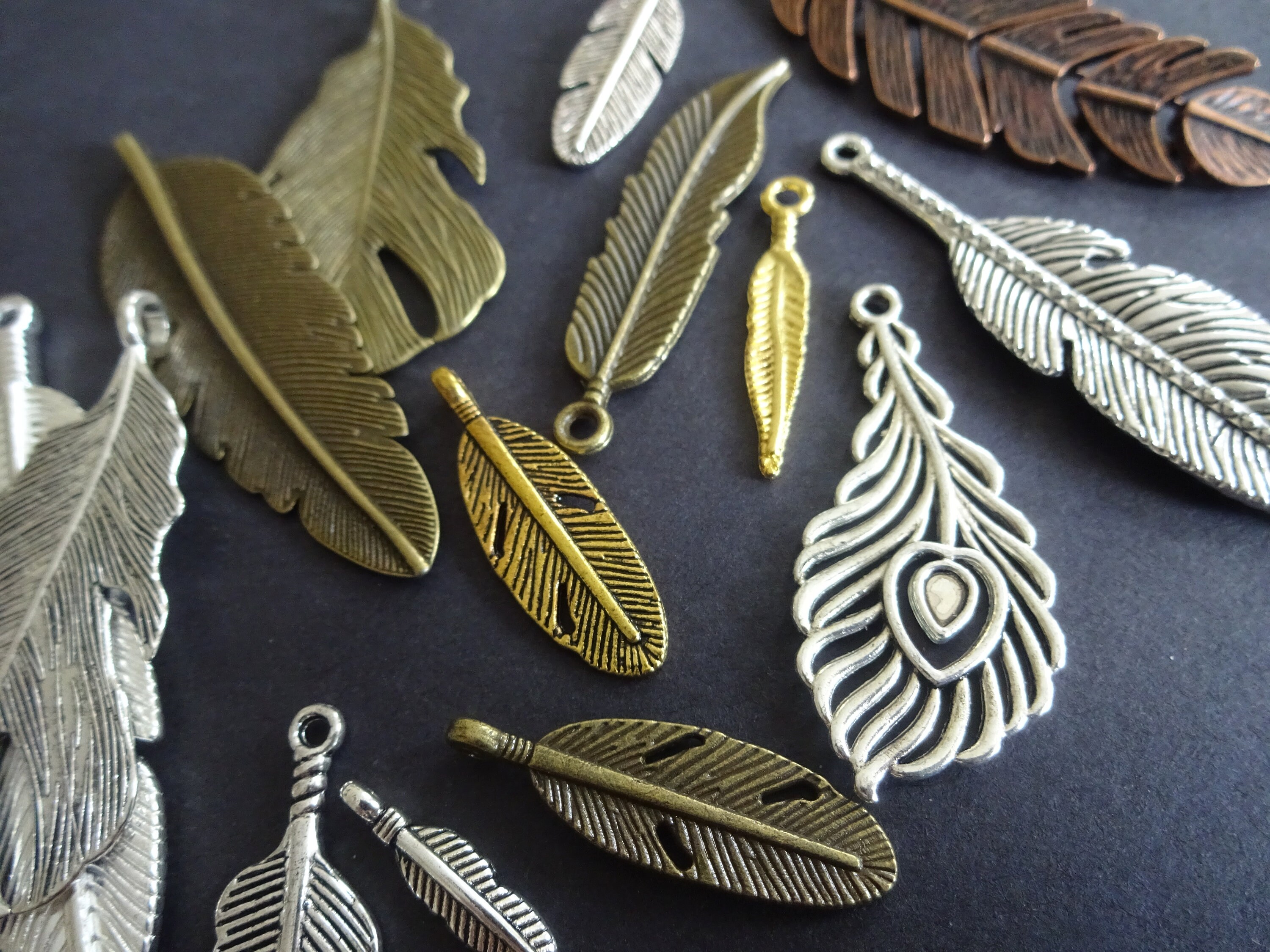 Mixed Feather Pendant Set, Alloy Metal Pendant, 2986x541x12mm