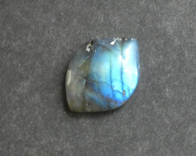 28x20mm Natural Labradorite Cabochon, Gemstone Cabochon, One of a Kind, Gray and Blue,Labradorite Leaf, Only One Available, Opalescent Stone