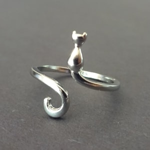 Adjustable Cat Brass Ring, Silver Color Cat Design Band, Animal Ring, Elegant Shiny Metal Band, Unisex Kitty Band, Kitten Ring, Cat Tail